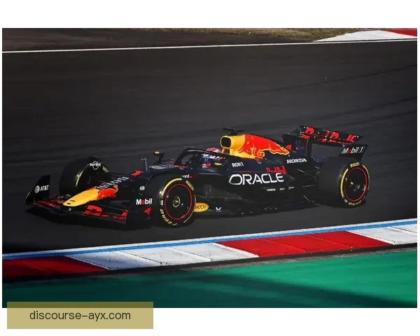 F1车手赛季表现分析 红牛车队依旧统治赛场 麦克拉伦表现渐入佳境